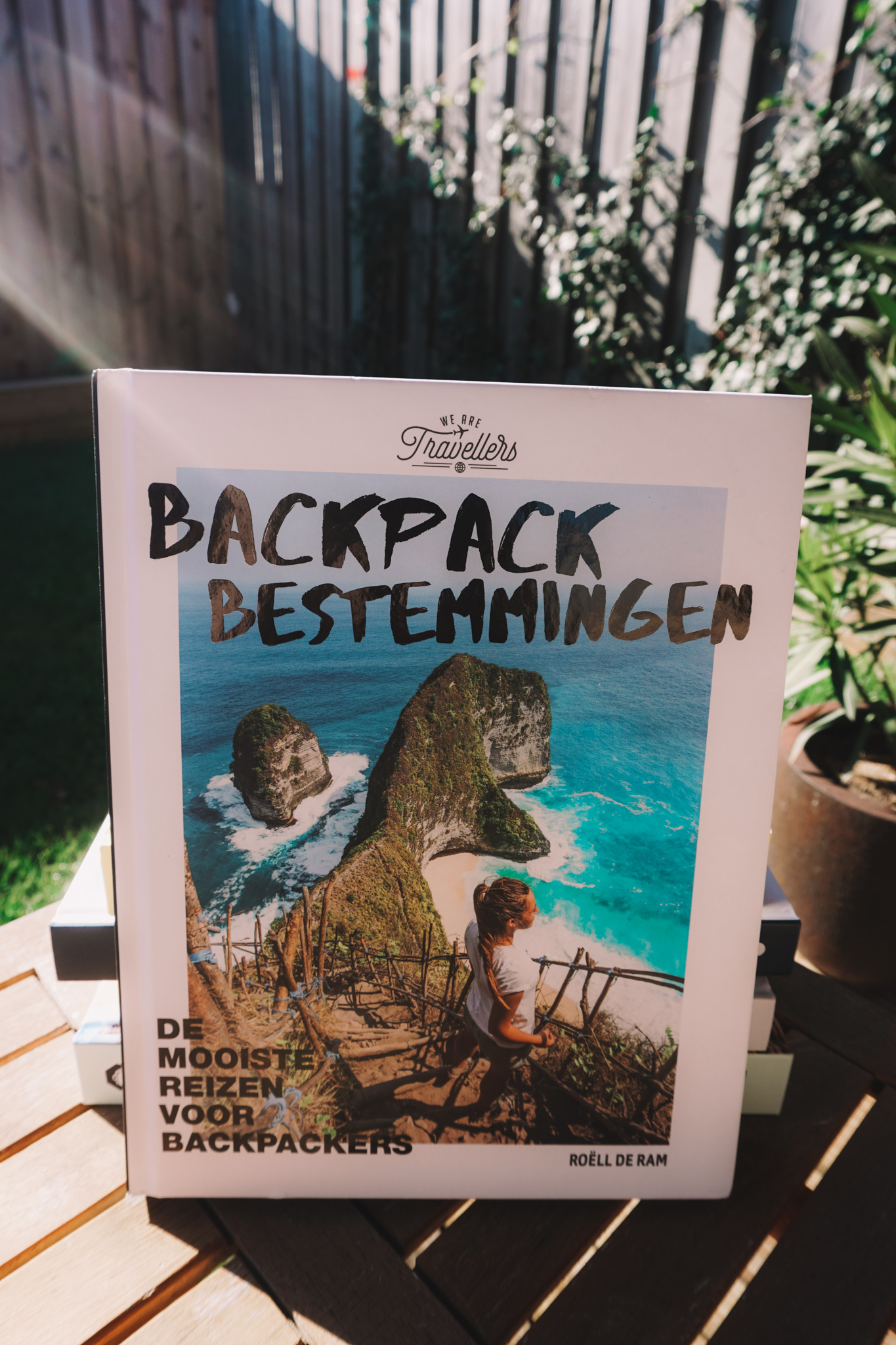 the ultimate travel books to read for travel inspiration, english travel books, dutch travel books, backpack bestemmingen, we are travellers