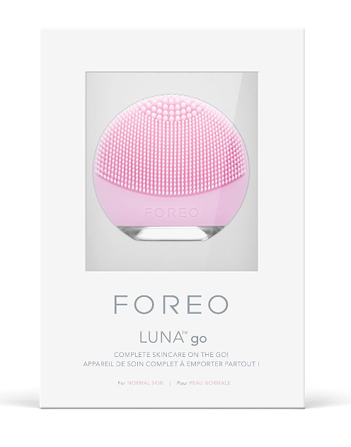 foreo luna on the go, skincare product to use while travelling, skincare recommendation travel